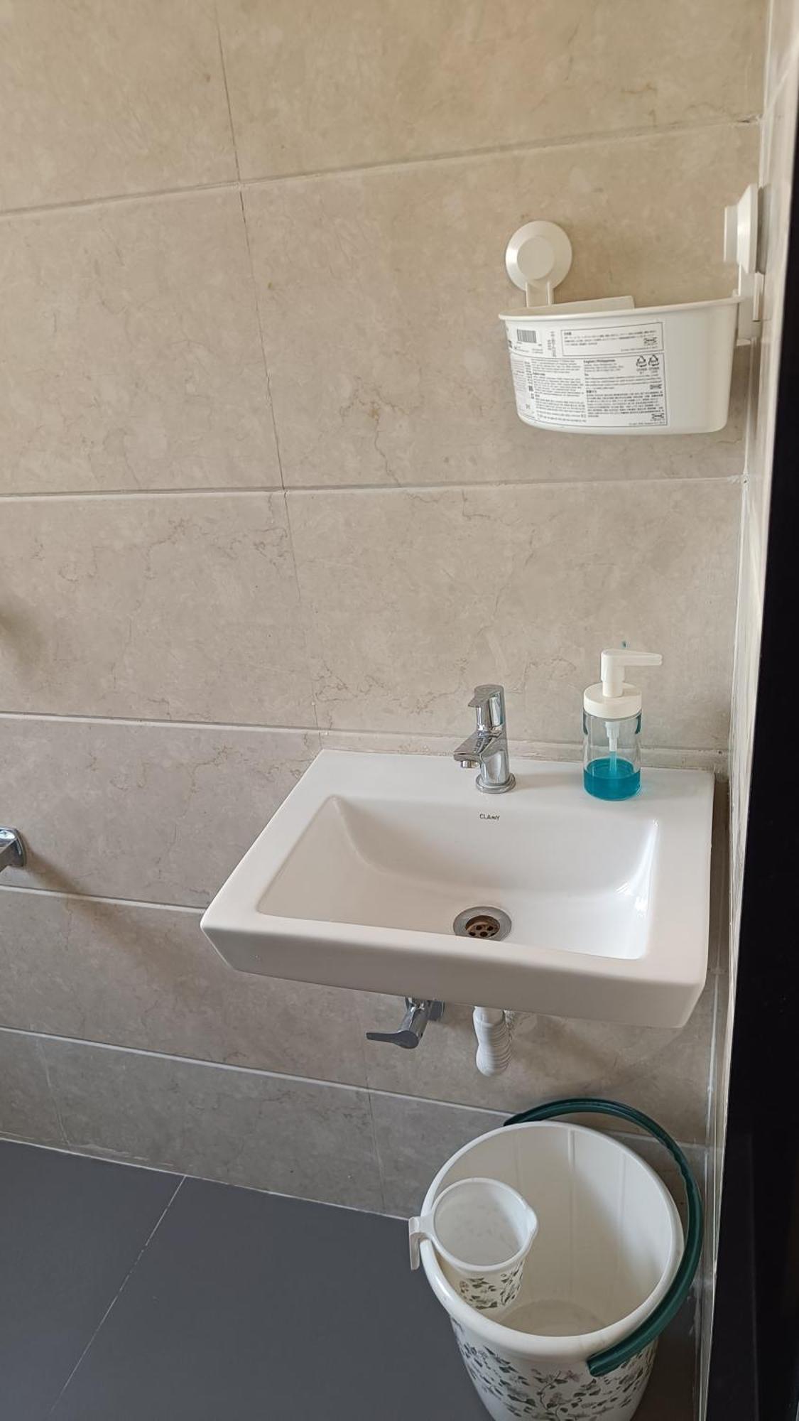 Divine Residency Hotel Нави Мумбай Екстериор снимка